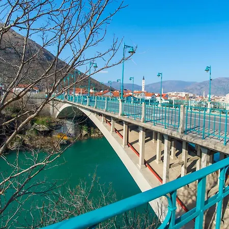 Luxe Bridge Escape Apartamento
