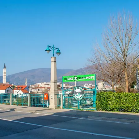 Luxe Bridge Escape *